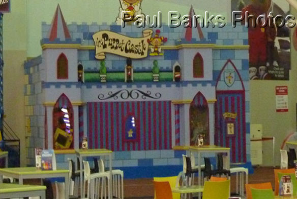 Paul Banks Photos - Butlins Puppet Castle