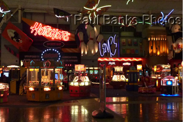 Paul Banks Photos - Butlins Pavilion area