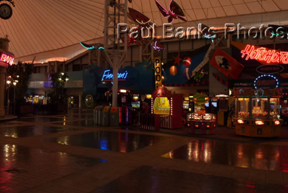 Paul Banks Photos - Butlins Pavilion area