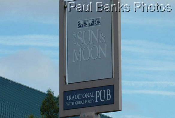 Paul Banks Photos - Butlins Minehead Sun and Moon Pub