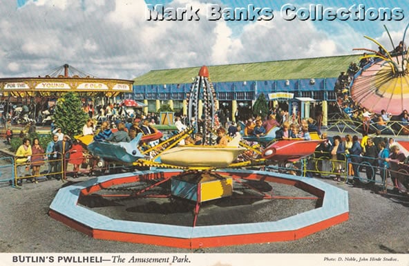 John Hinde - 3P26