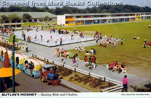 John Hinde - 2/3536